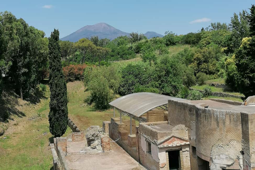 image n.5 of Pompeii: Guided Tour with Archaeologist with max. 12 People activity in Pompei, Campania, uploaded by supplier