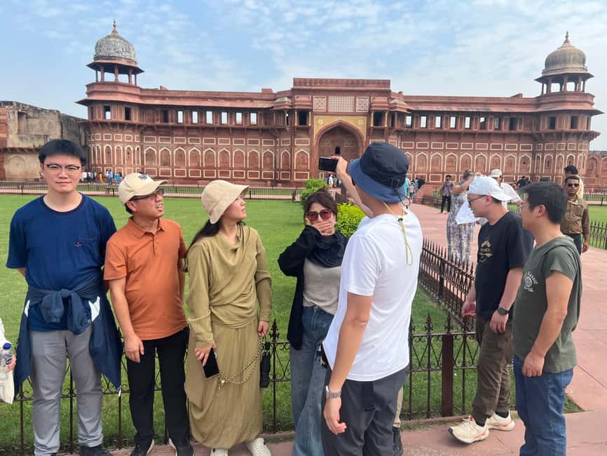 imagem n.3 de De Deli: Excursão privada de um dia ao Taj Mahal e Agra com almoço 5* atividade em Agra, carregada pelo fornecedor