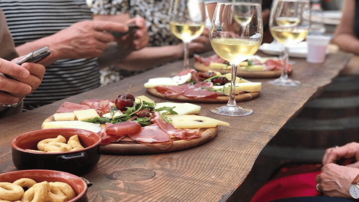 Immagine nº 1 di Lecce: Tour guidato e degustazione di vini in bicicletta attività a Lecce, caricata dal fornitore
