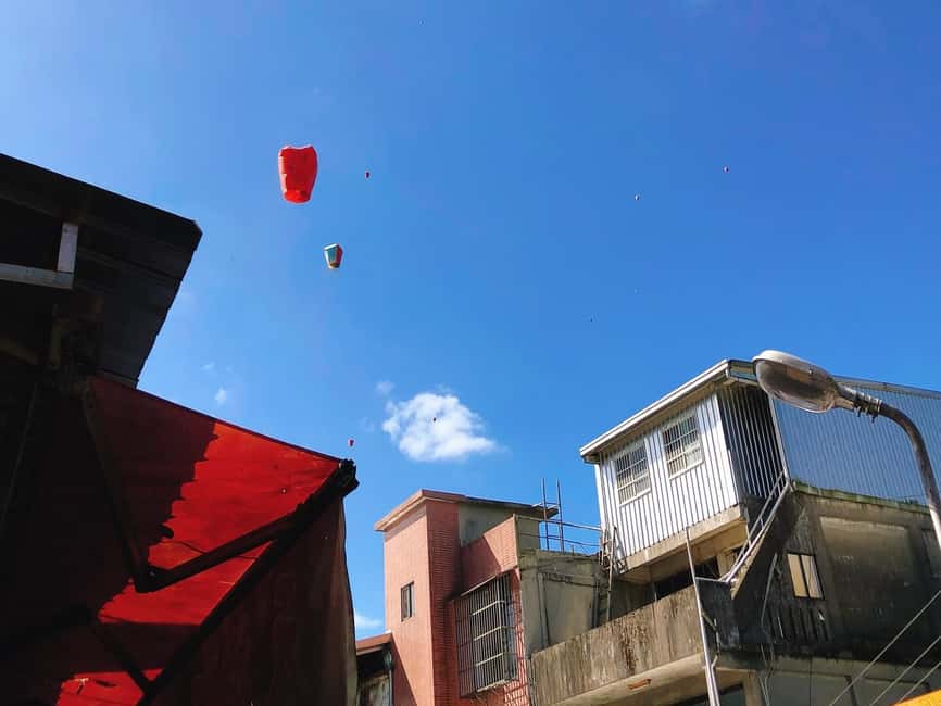 image n.31 of From Taipei: Yehliu, Jiufen, and Pingxi Day Tour activity in New Taipei City, uploaded by supplier