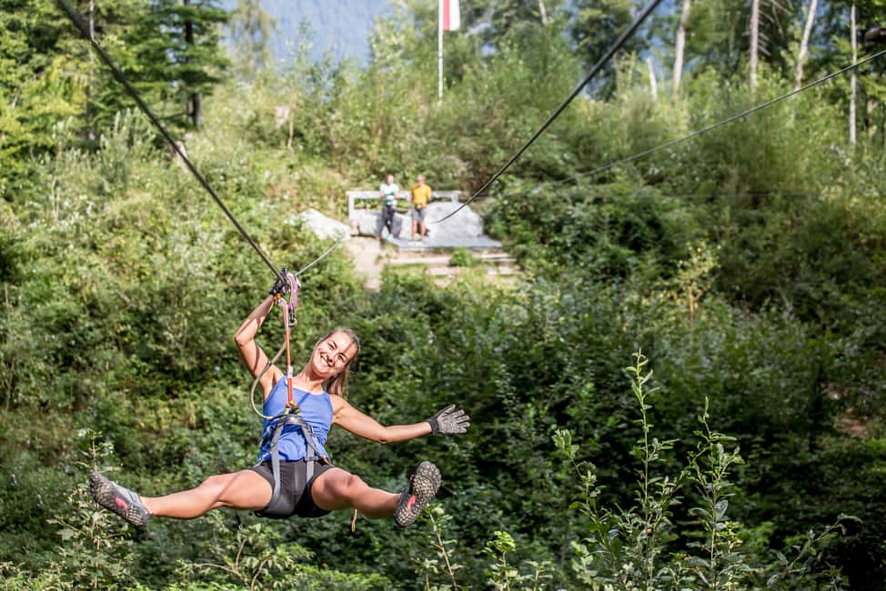 imagen n.º 3 de Parque de Cuerdas de Interlaken: Aventura de escalada con ticket de entrada actividad en Interlaken, subida por el proveedor