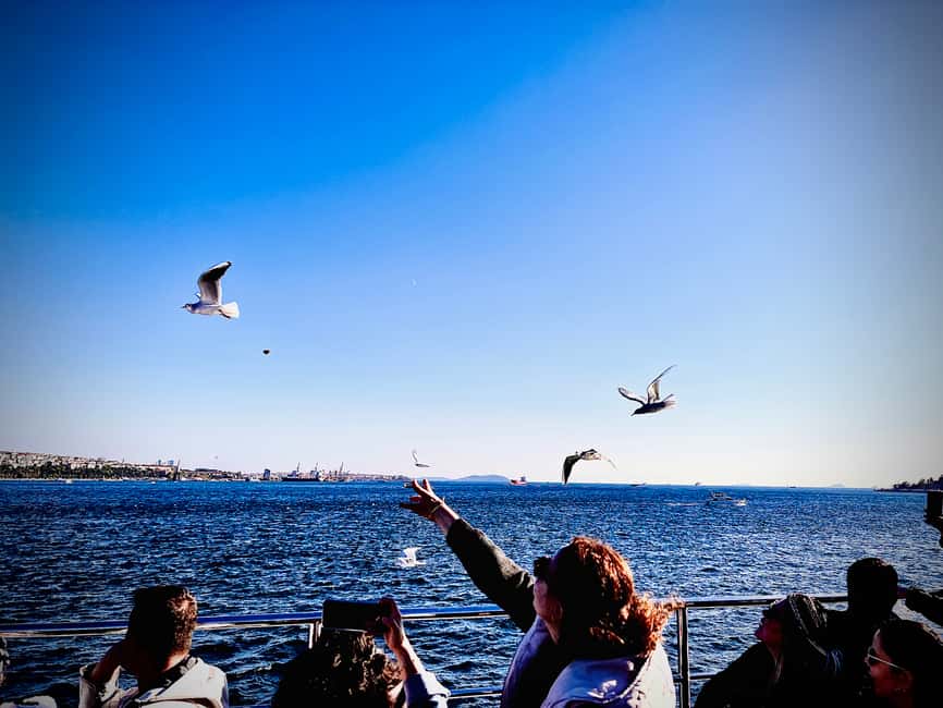 imagen n.º 15 de Estambul: Visita gastronómica guiada con viaje en ferry y degustaciones actividad en Estambul, subida por el proveedor