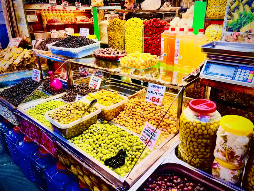imagen n.º 13 de Estambul: Visita gastronómica guiada con viaje en ferry y degustaciones actividad en Estambul, subida por el proveedor