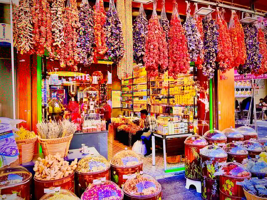 imagen n.º 18 de Estambul: Visita gastronómica guiada con viaje en ferry y degustaciones actividad en Estambul, subida por el proveedor
