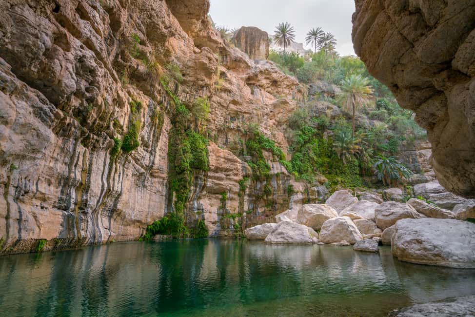 Immagine nº 3 di Mascate: tour privato di un'intera giornata a Wadi Mibam in auto 4x4 attività a Regione al-Sharqiyya, caricata dal fornitore