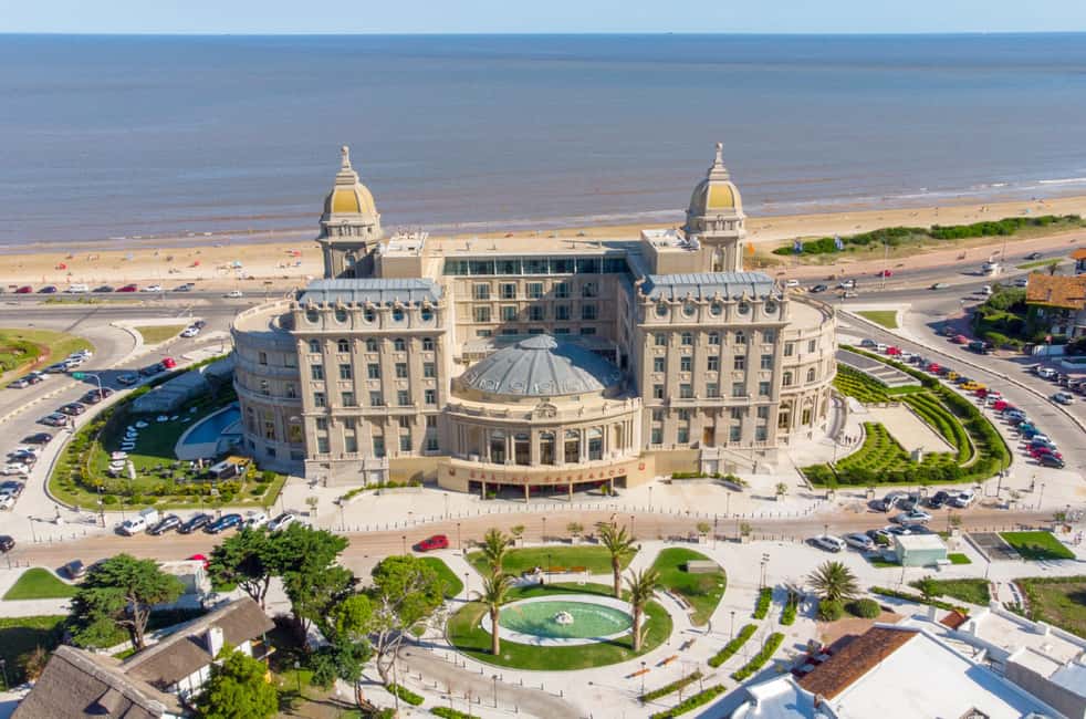 Immagine nº 5 di Traghetto da/per Colonia e Biglietti per/da Montevideo attività a Montevideo, caricata dal fornitore