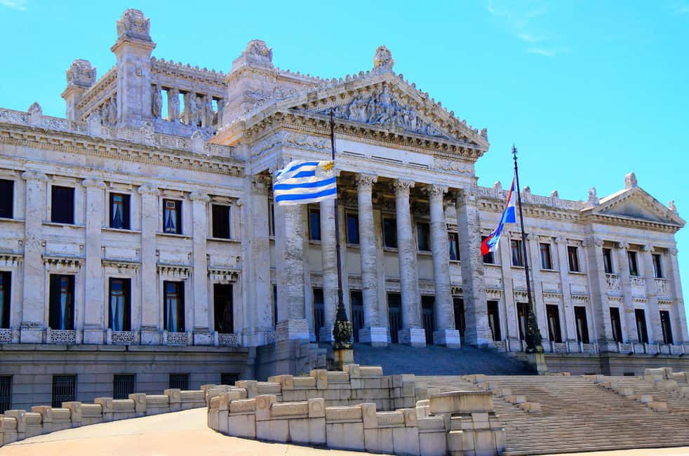 Immagine nº 4 di Traghetto da/per Colonia e Biglietti per/da Montevideo attività a Montevideo, caricata dal fornitore