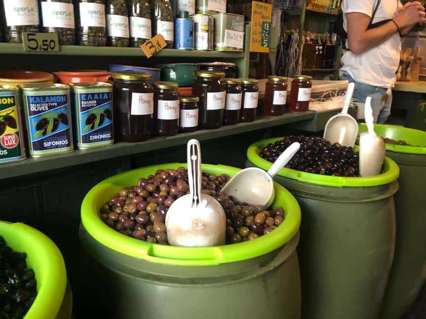 Image N°5 de Naxos : Visite culinaire dans les villages locaux activité à Apeiranthos, publiée par le prestataire