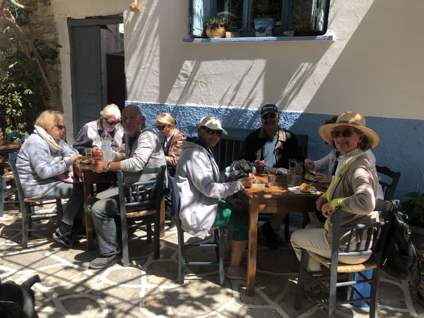 Image N°7 de Naxos : Visite culinaire dans les villages locaux activité à Apeiranthos, publiée par le prestataire
