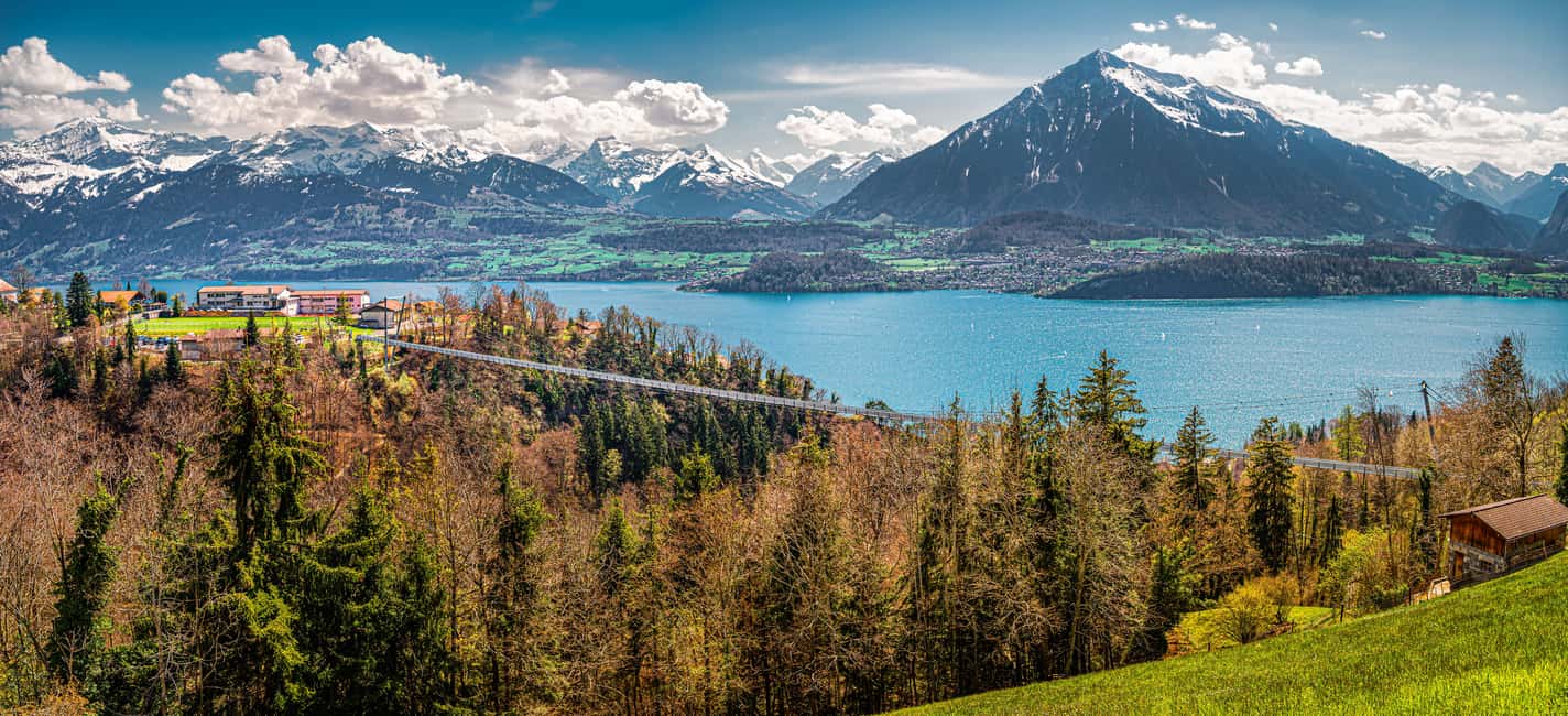 imagen n.º 10 de Desde Interlaken: Excursión a las Cuevas Beatus, el Lago Azul y el Lago de Thun actividad en Interlaken, subida por el proveedor