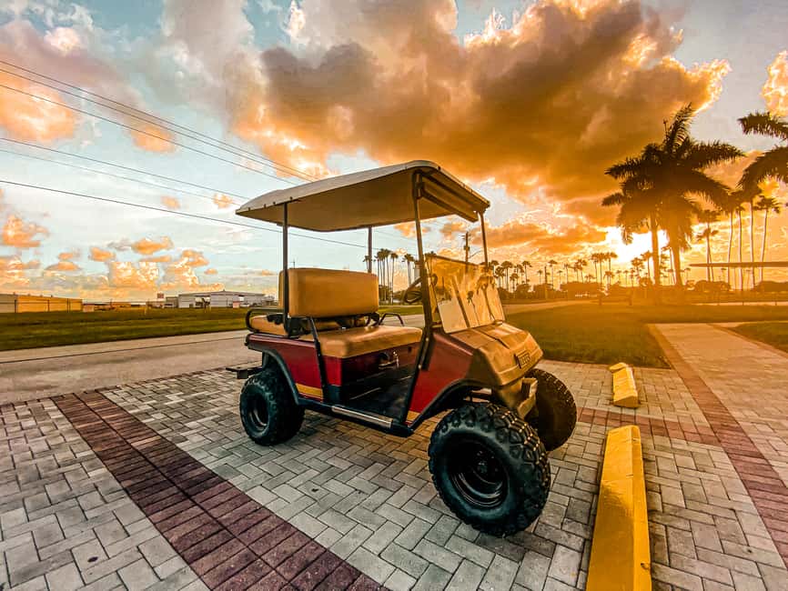 imagen n.º 30 de Miami Beach: Vuelo romántico privado al atardecer con champán actividad en Miami, subida por el proveedor