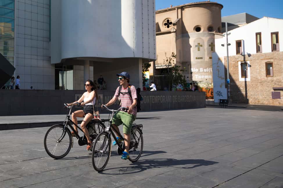 imagem n.4 de Barcelona: Aluguer de bicicletas por 2 - 24 horas atividade em Barcelona, carregada pelo fornecedor