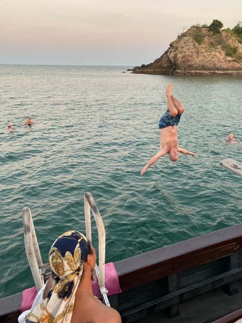 image n.16 of Koh Samui: Koh Phangan Island Full-Day Cruise with Sunset activity in Gulf of Thailand, uploaded by supplier