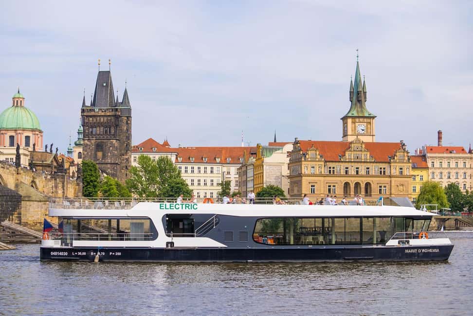 bild nr.3 av Go City Prague Pass - Toppattraktioner och hop-on hop-off-buss aktivitet i Prag, uppladdad av arrangören