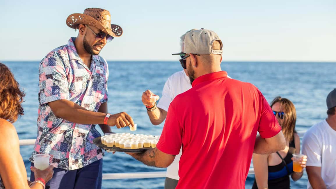 image n.8 of Los Cabos: Sunset Dinner Cruise with Transportation activity in Cabo San Lucas, uploaded by supplier