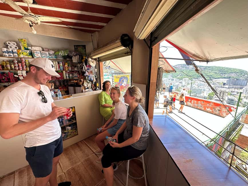 imagen n.º 16 de Río de Janeiro: Visita a la Favela de Santa Marta con un guía local actividad en Río de Janeiro, subida por el proveedor
