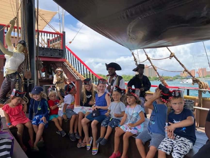 Image N°1 de Nassau : Croisière interactive privée à bord d'un bateau pirate activité à Nassau, Bahamas, publiée par le prestataire