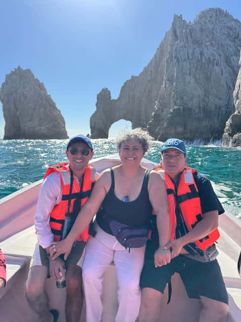 image n.4 of Traditional tour to the Arch of Cabo San Lucas. activity in Cabo San Lucas, uploaded by supplier