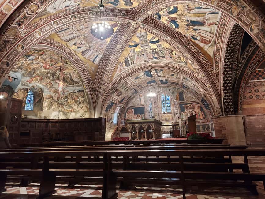 imagem n.7 de Assis: Visita Guiada Privada à Basílica de São Francisco atividade em Assis, Itália, carregada pelo fornecedor