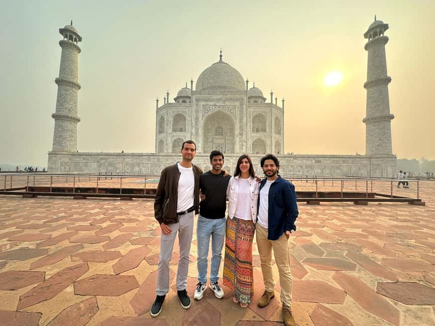 image n.6 of Agra: Taj Mahal and Mausoleum Guided Tour with Skip-the-Line activity in Agra, uploaded by supplier