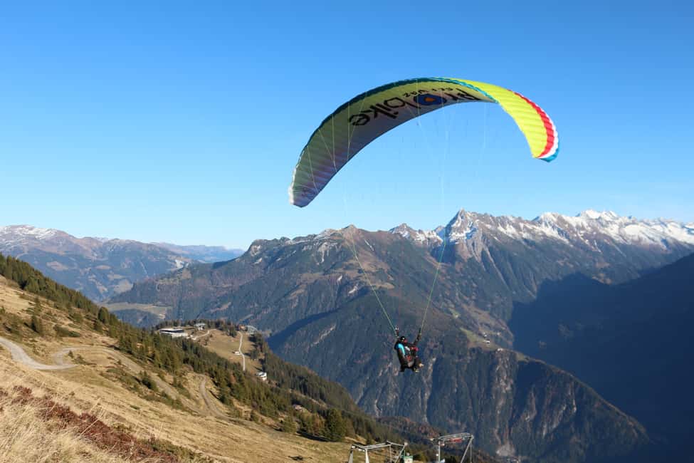 Bild Nr. 4 von Mayrhofen: Privater Paragliding-Flug – alle Niveaus – Freiheit pur Aktivität in Tirol, hochgeladen vom Anbieter