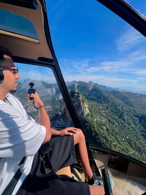 image n.3 of Rio de Janeiro: Helicopter Flight Christ the Redeemer 30 min activity in Rio de Janeiro, uploaded by supplier