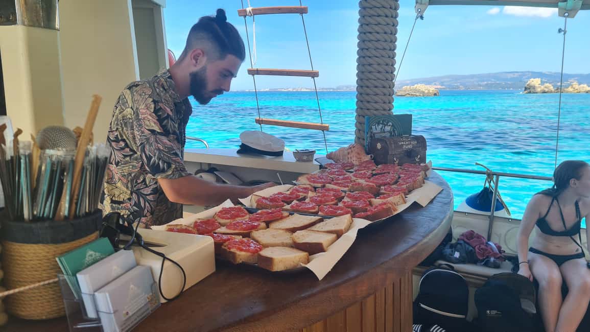 image n.7 of Argostoli: Full-Day Traditional Boat Cruise with Lunch activity in Western Greece, uploaded by supplier