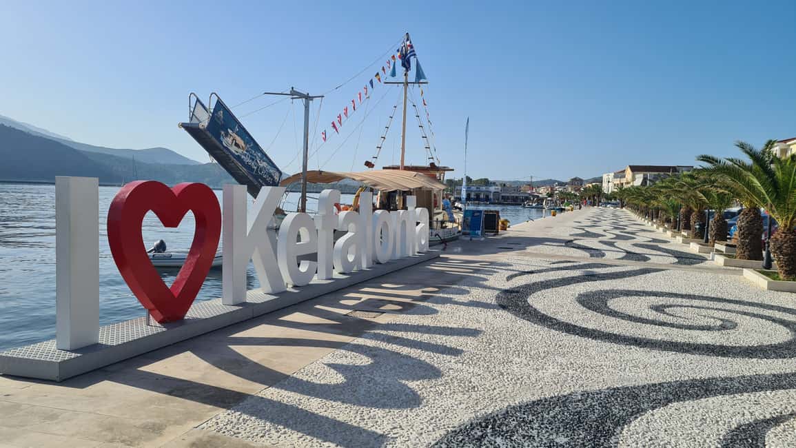 image n.10 of Argostoli: Full-Day Traditional Boat Cruise with Lunch activity in Western Greece, uploaded by supplier