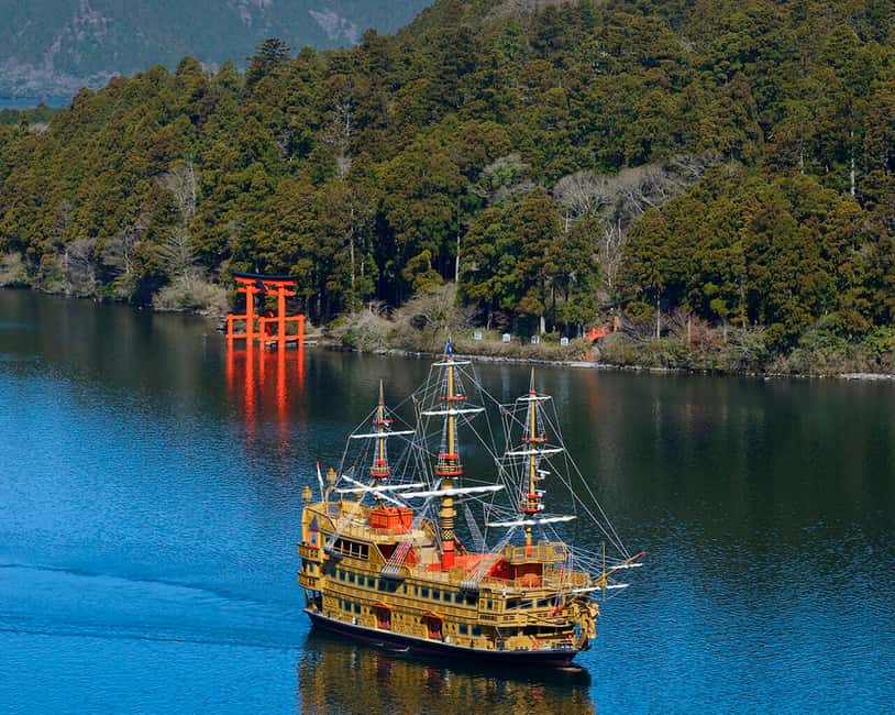 image n.2 of From Tokyo: Mt. Fuji & Hakone Tour w/ Return by Bullet Train activity in Hakone, uploaded by supplier