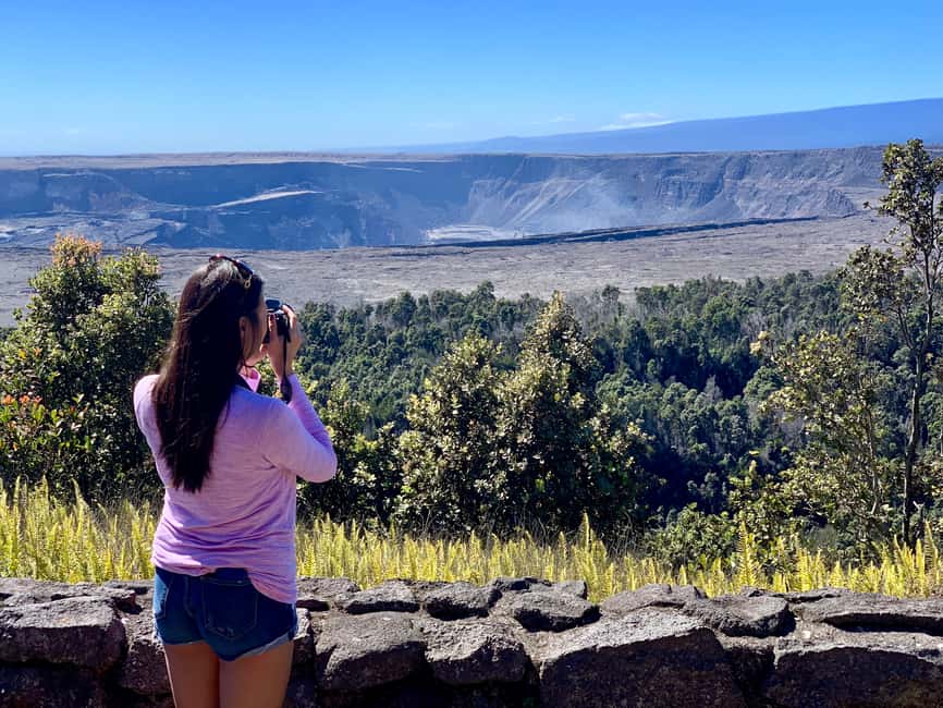 image n.1 of Big Island: Volcanoes, Waterfalls, & Coffee Farm Day-Trip activity in Naalehu, Hawaii, uploaded by supplier