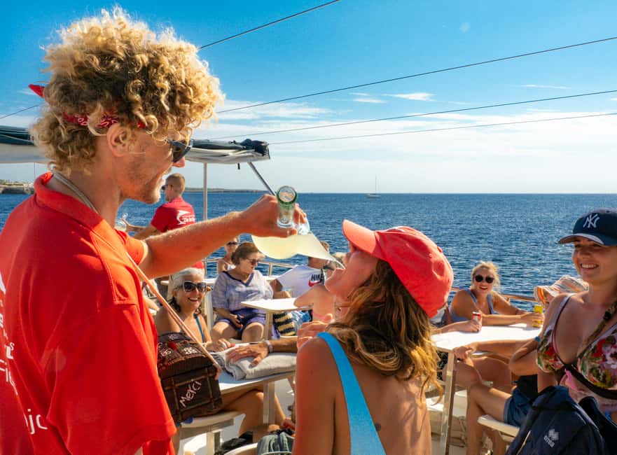 Bild Nr. 8 von Menorca: Ganztägige Bootstour mit Paella-Mittagessen Aktivität in Ciutadella, hochgeladen vom Anbieter