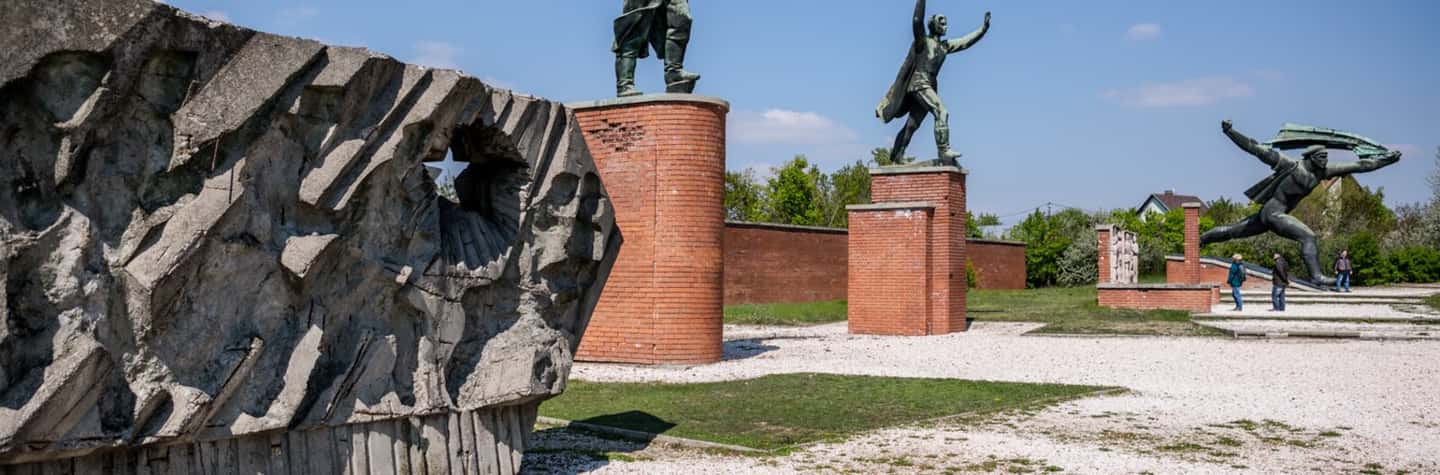 изображение номер 7 мероприятия Будапешт: парк Мементо и экскурсия «Иконы коммунизма» в городе Будапешт, загруженное организатором