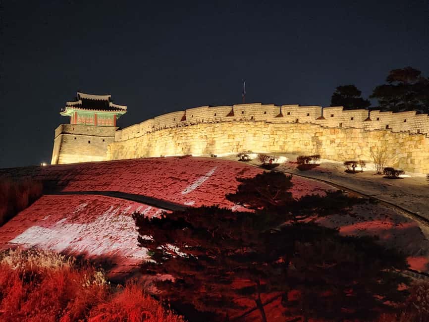 image n.7 of From Seoul: Evening Tour to UNESCO Suwon Hwaseong Fortress activity in Suwon, uploaded by supplier