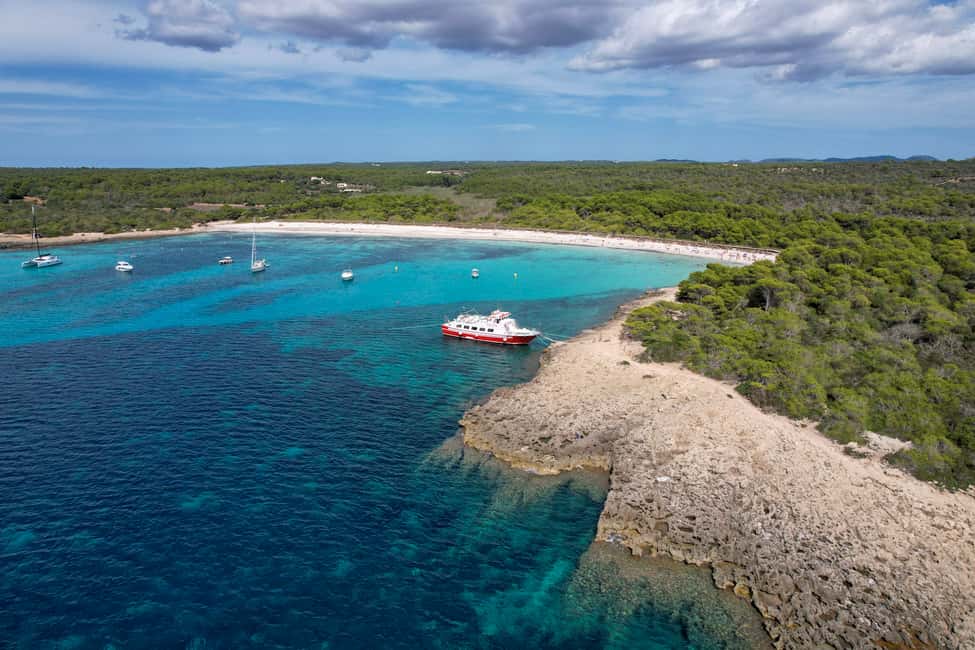 Bild Nr. 10 von Menorca: Ganztägige Bootstour mit Paella-Mittagessen Aktivität in Ciutadella, hochgeladen vom Anbieter