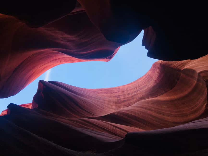 Bild Nr. 2 von Page: Tour durch den Lower Antelope Canyon mit geschultem Navajo-Guide Aktivität in Arizona, hochgeladen vom Anbieter
