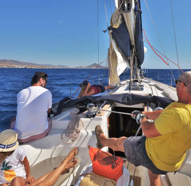 Immagine nº 18 di Paros: tour in barca a vela di Iraklia, Schinoussa e Naxos con pranzo attività a Egeo Meridionale, caricata dal fornitore