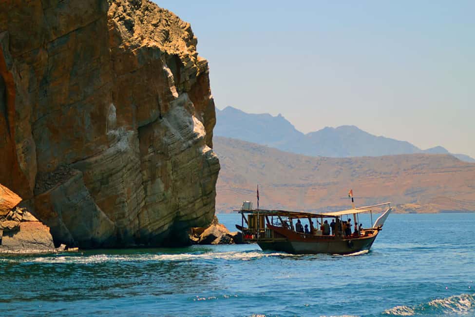 Immagine nº 6 di Khasab: Osservazione dei delfini, Snorkeling con attrezzatura e Pranzo attività a Mascate, caricata dal fornitore