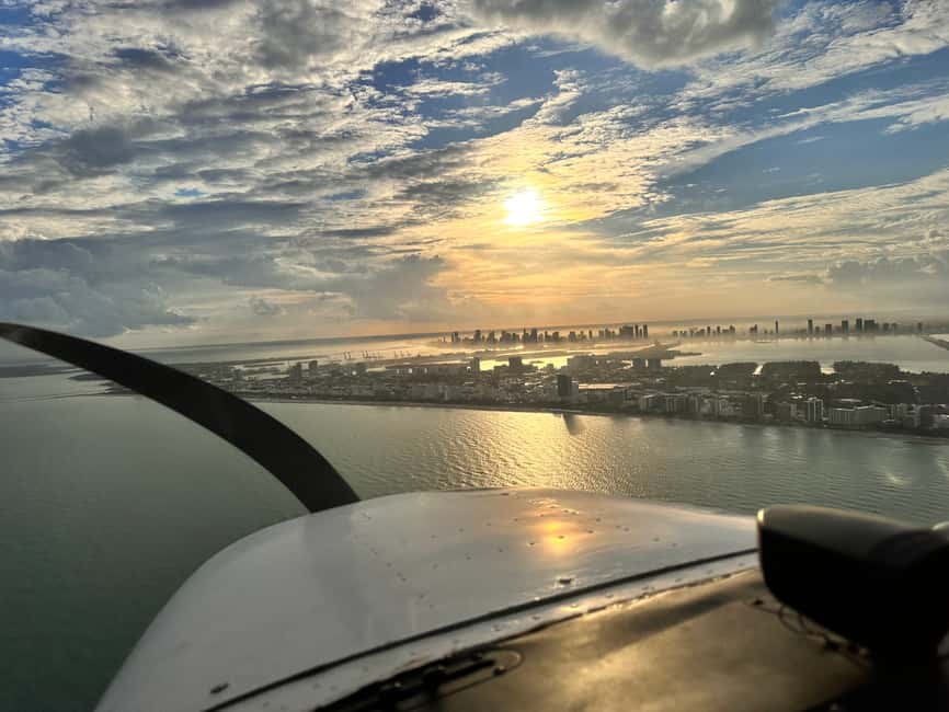 image n.3 of Miami: South Beach Private 50-Minute Private Flight Tour activity in Miami, uploaded by supplier
