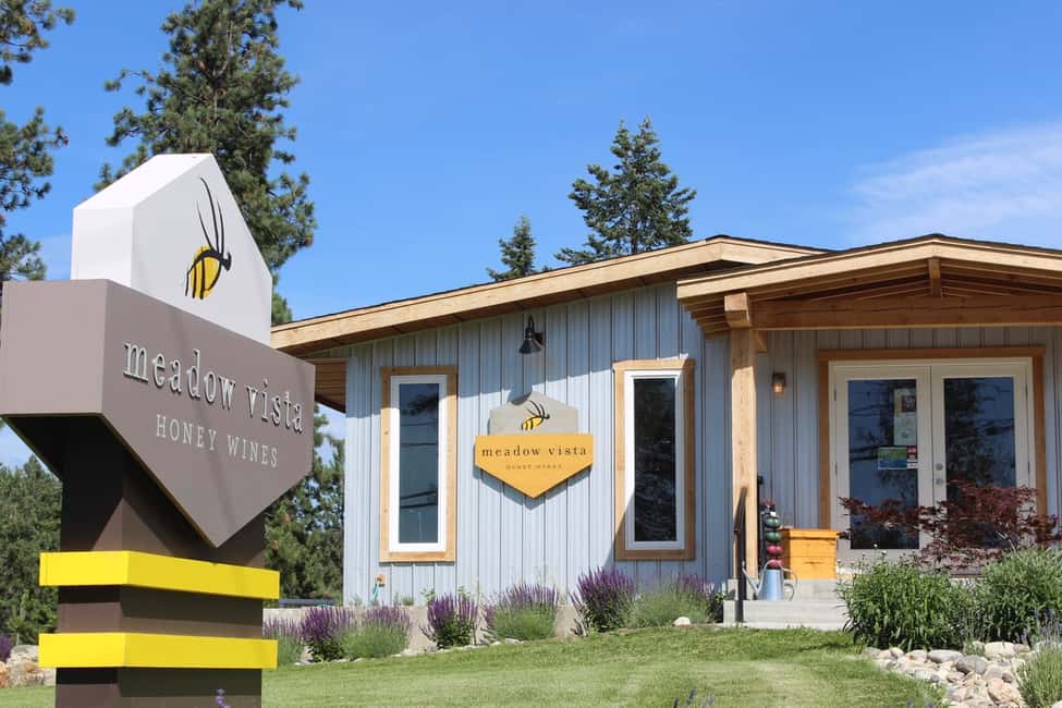 image n.2 of Kelowna: E-Bike Bee Tour w/ Tastings, Lunch, and Audioguide activity in Kelowna, uploaded by supplier