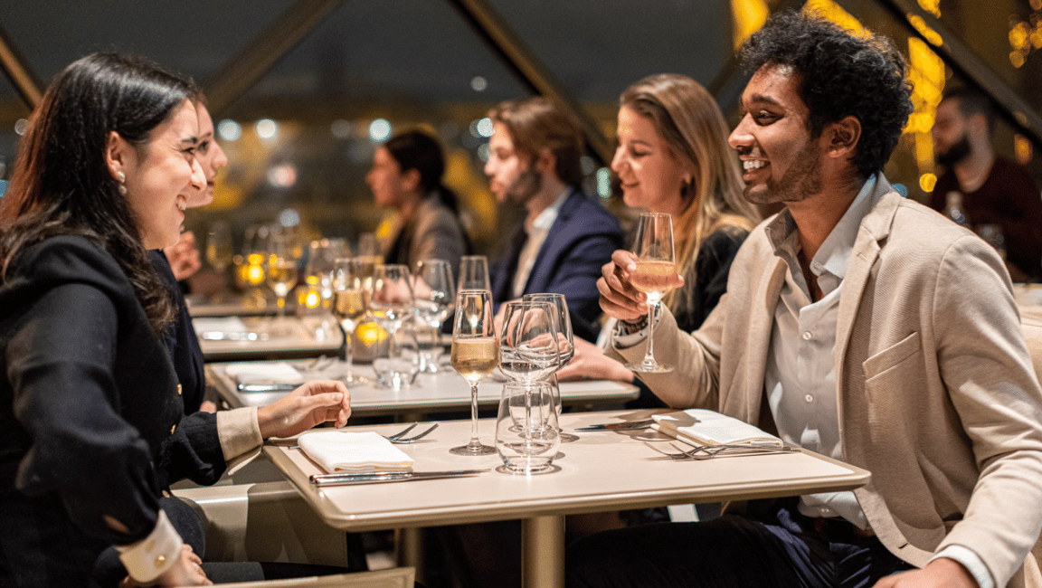 image n.21 of Paris: Elegant Dinner with Drinks in the Eiffel Tower activity in Paris, uploaded by supplier