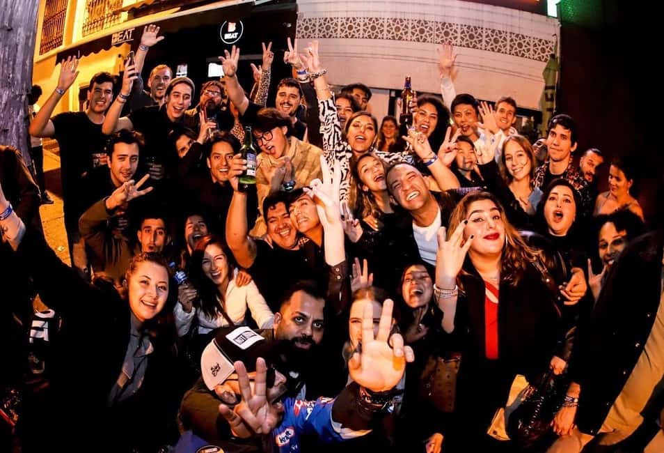 bild nr.5 av Istanbul - en festlig pubrunda Festlig pubrunda med partybuss aktivitet i Istanbul, uppladdad av arrangören