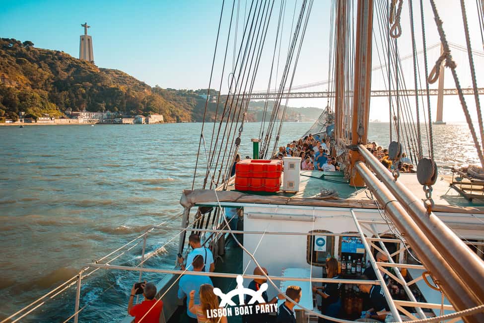 image n.8 of Lisbon: Sunset Boat Party with 2 Drinks and Free Club Entry activity in Portugal, uploaded by supplier