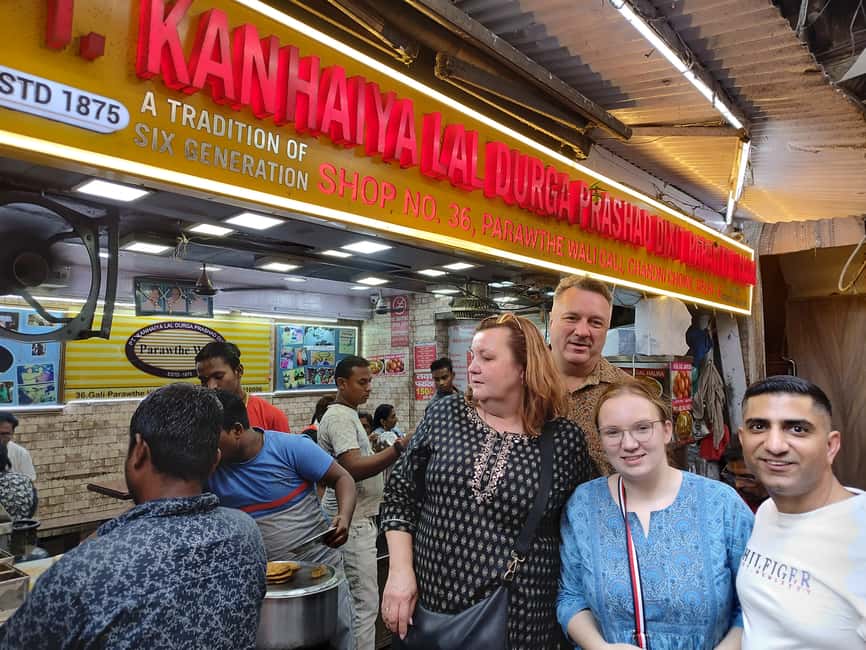 imagem n.1 de Excursão a pé de 3 horas a Old Delhi Heritage com passeio de Rickshaw atividade em Nova Delhi, carregada pelo fornecedor
