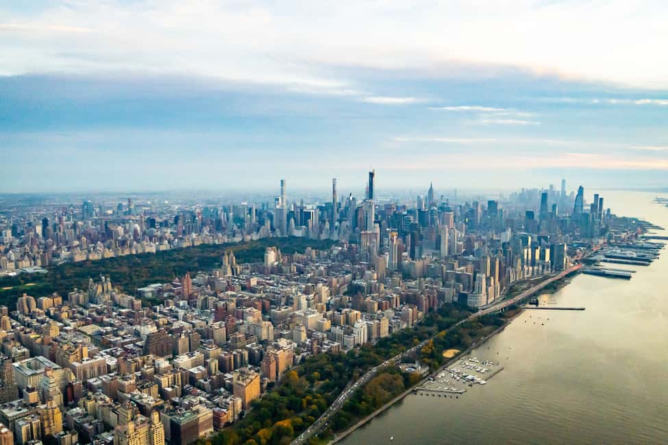 Bild Nr. 2 von New York: Privater Helikoptercharter mit Champagner Aktivität in New York, hochgeladen vom Anbieter