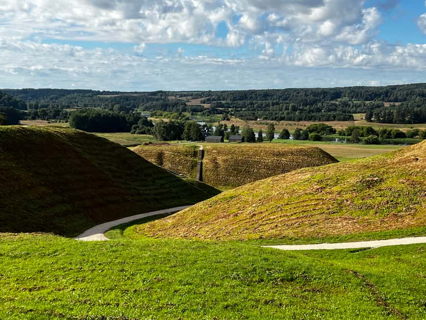 imagem n.14 de Excursão privada de 1 dia a Vilnius, Trakai e Kernave atividade em Vilnius, carregada pelo fornecedor