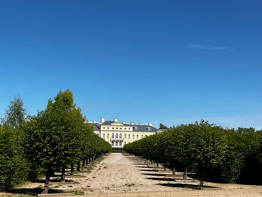 imagem n.6 de Vilnius: Colina das Cruzes, Palácio Rundale, Castelo Bauska atividade em Distrito de Rundale, carregada pelo fornecedor