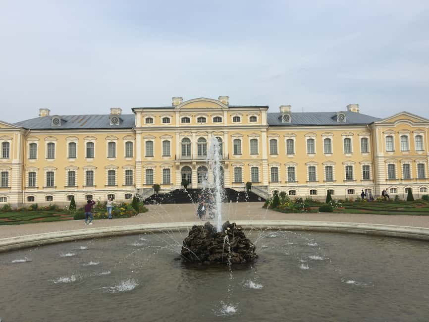 imagem n.8 de Vilnius: Colina das Cruzes, Palácio Rundale, Castelo Bauska atividade em Distrito de Rundale, carregada pelo fornecedor