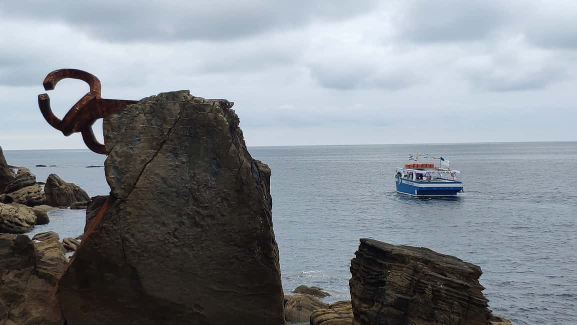 image n.9 of San Sebastian: Boat Tour with Stop at Santa Clara activity in San Sebastián, uploaded by supplier