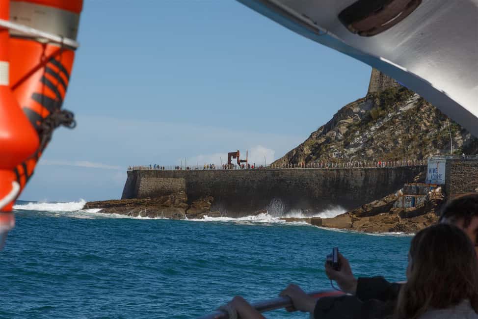 image n.5 of San Sebastian: Boat Tour with Stop at Santa Clara activity in San Sebastián, uploaded by supplier