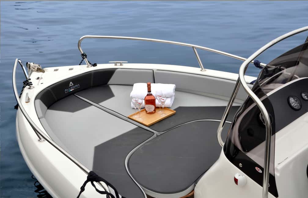 image n.4 of From Positano: Private Day Trip to Capri by Boat w/ Skipper activity in Anacapri, uploaded by supplier
